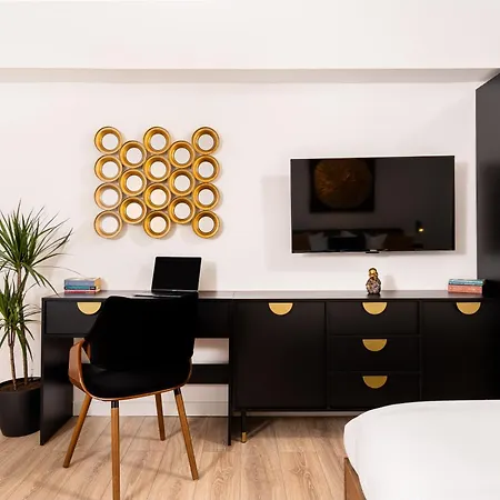 Tyst By Mrg Apartments Bucarest Esterno foto