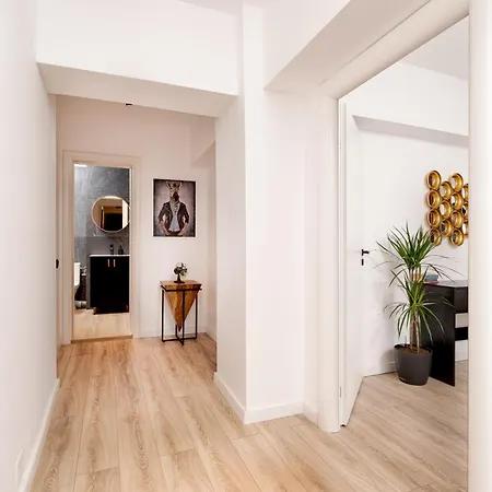 Tyst By Mrg Apartments Bucarest Esterno foto